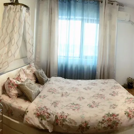 Relax By The Sea Mamaia Nord アパート *