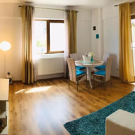 Relax By The Sea Mamaia Nord דירה